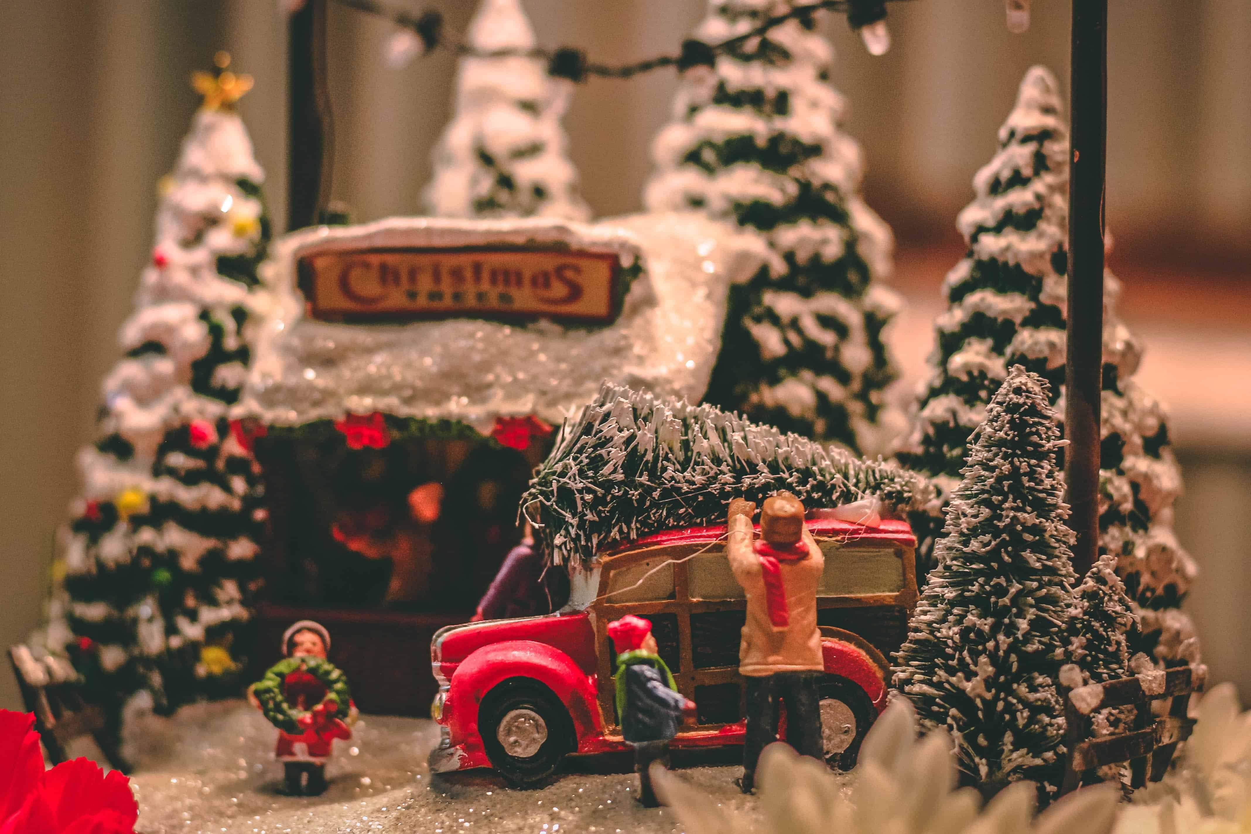 12 Christmas Traditions That Will Make Every Year Pure Magic
