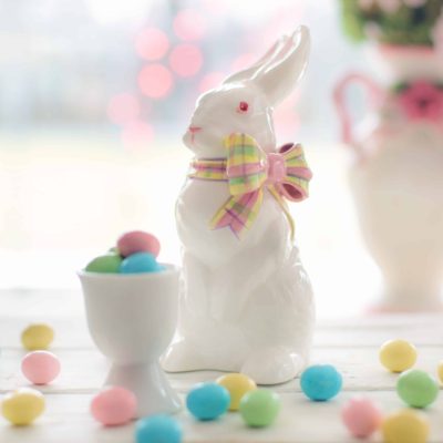 10+ DIY Easter Decorations For Under $10 That You Need To Stop Everything And Make